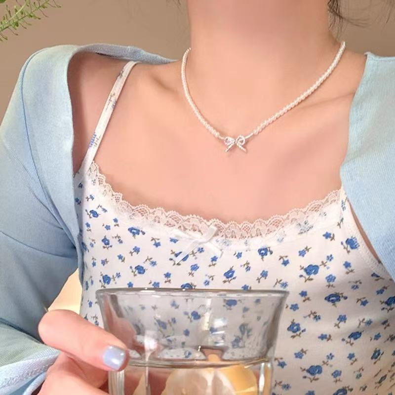 İnci kolye kadın, kilit zinciri, şık tasarım