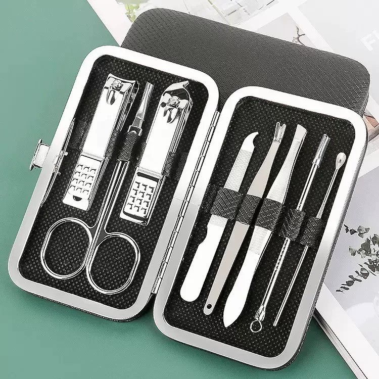 Stainless steel nail care kit, 7 pieces