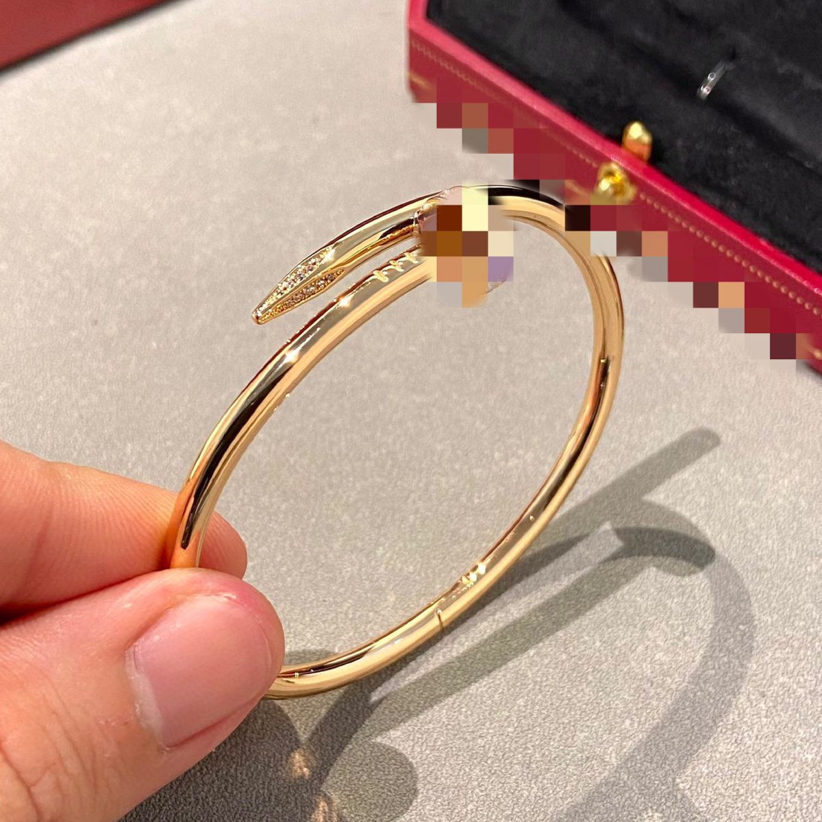 V-gold nail couple bracelet 18K rose gold elastic