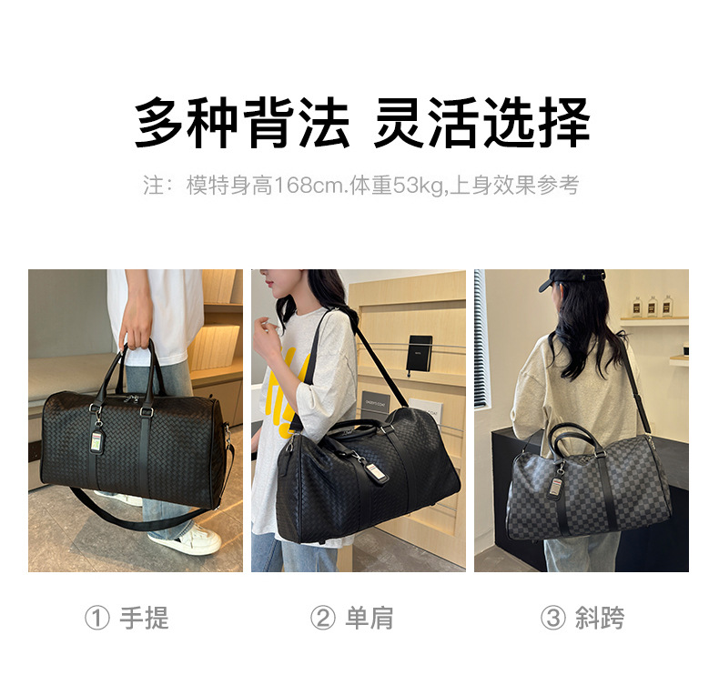 Sports bag with dry-wet compartments, large capacity