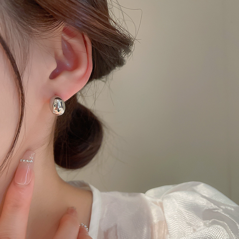Gold-plated silver bead stud earrings, metal style