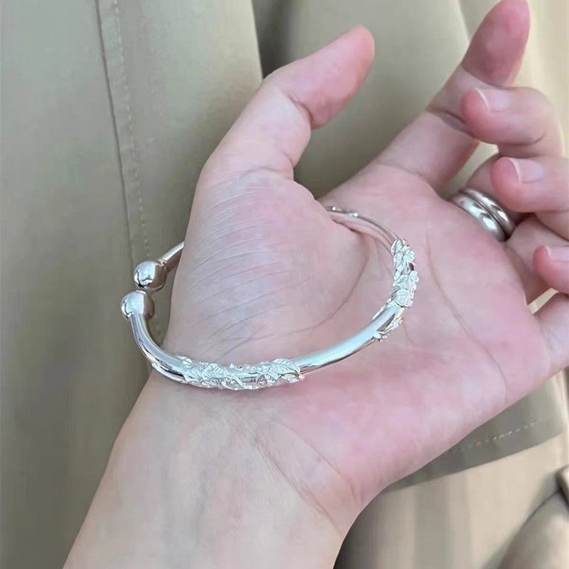 Möbius döngüsü bilezik, açık tasarım