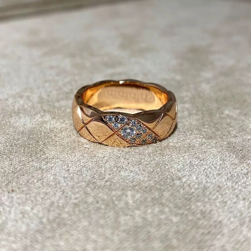 Coco-style quilted diamond couple ring, rose gold CNC