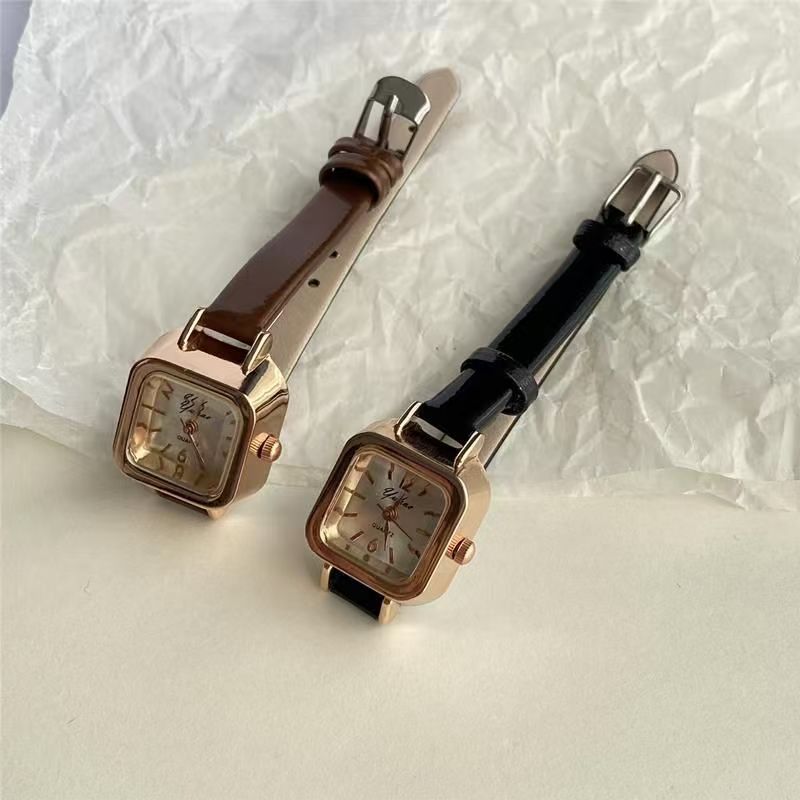 Women's Quartz Watch Leather Strap
