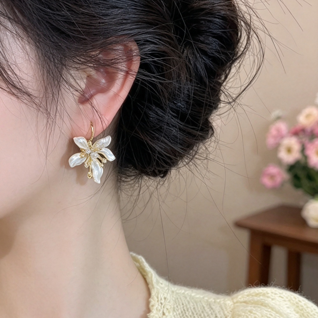 Zirkon-Blumen-Ohrringe für Damen, französischer Stil, leicht