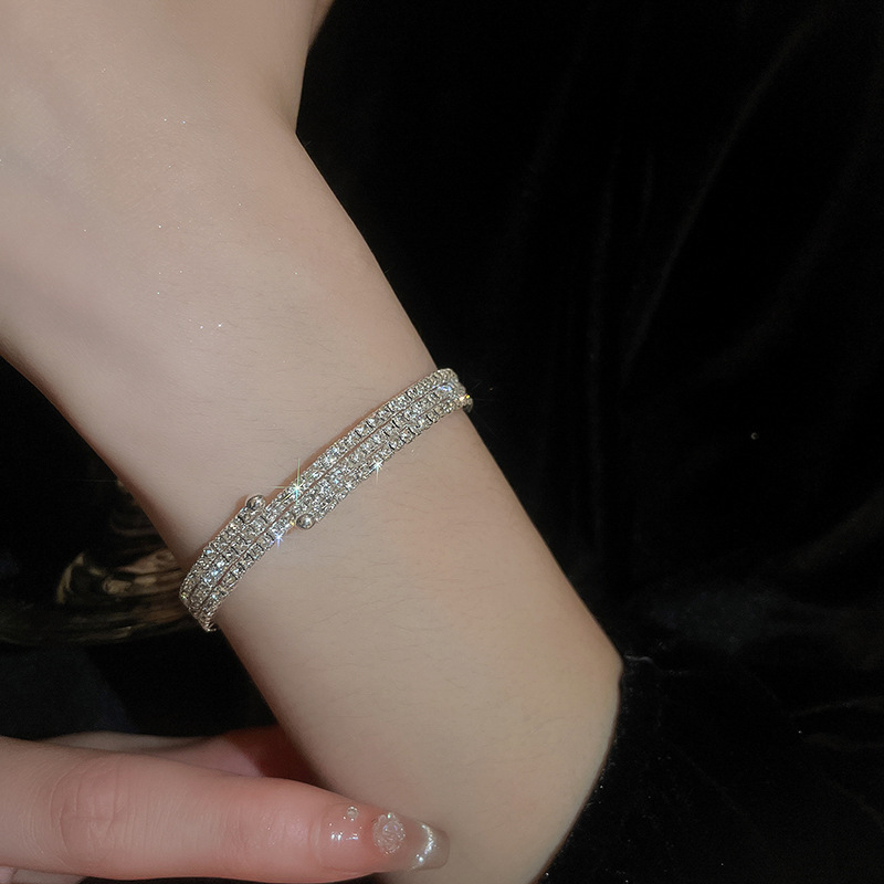 Artificial pearl multilayer rhinestone stretch bracelet