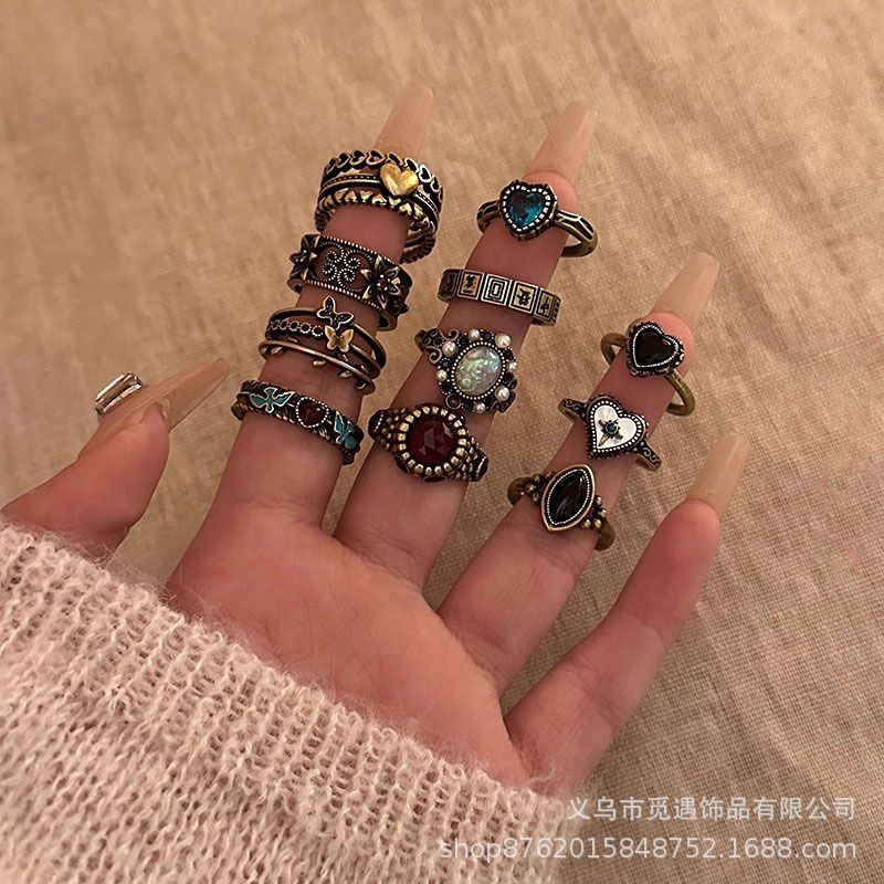 Vintage adjustable ring ethnic retro style