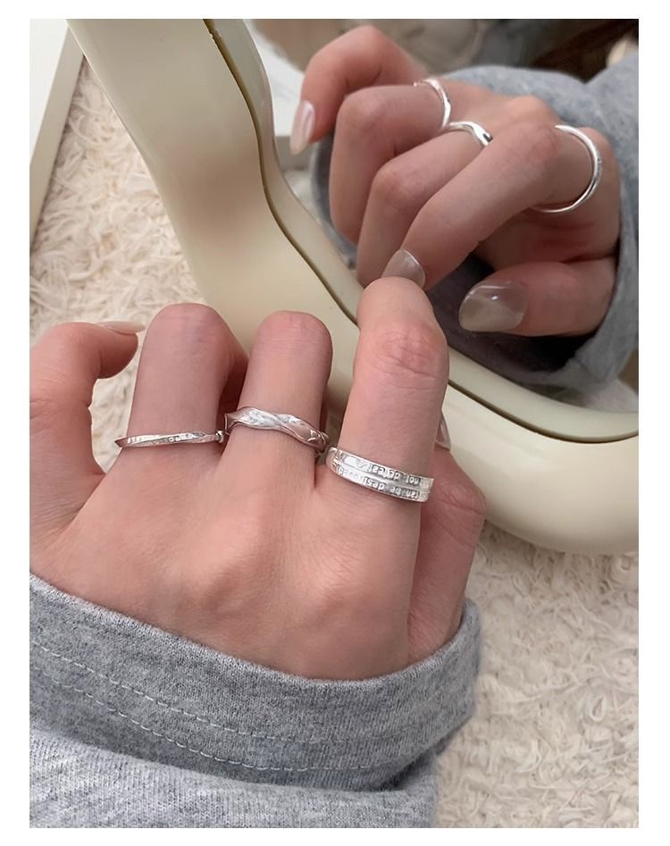 Geometric Möbius ring for women, open adjustable, luxury style