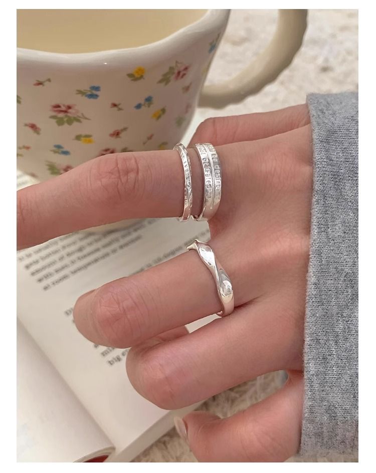 Geometric Möbius ring for women, open adjustable, luxury style