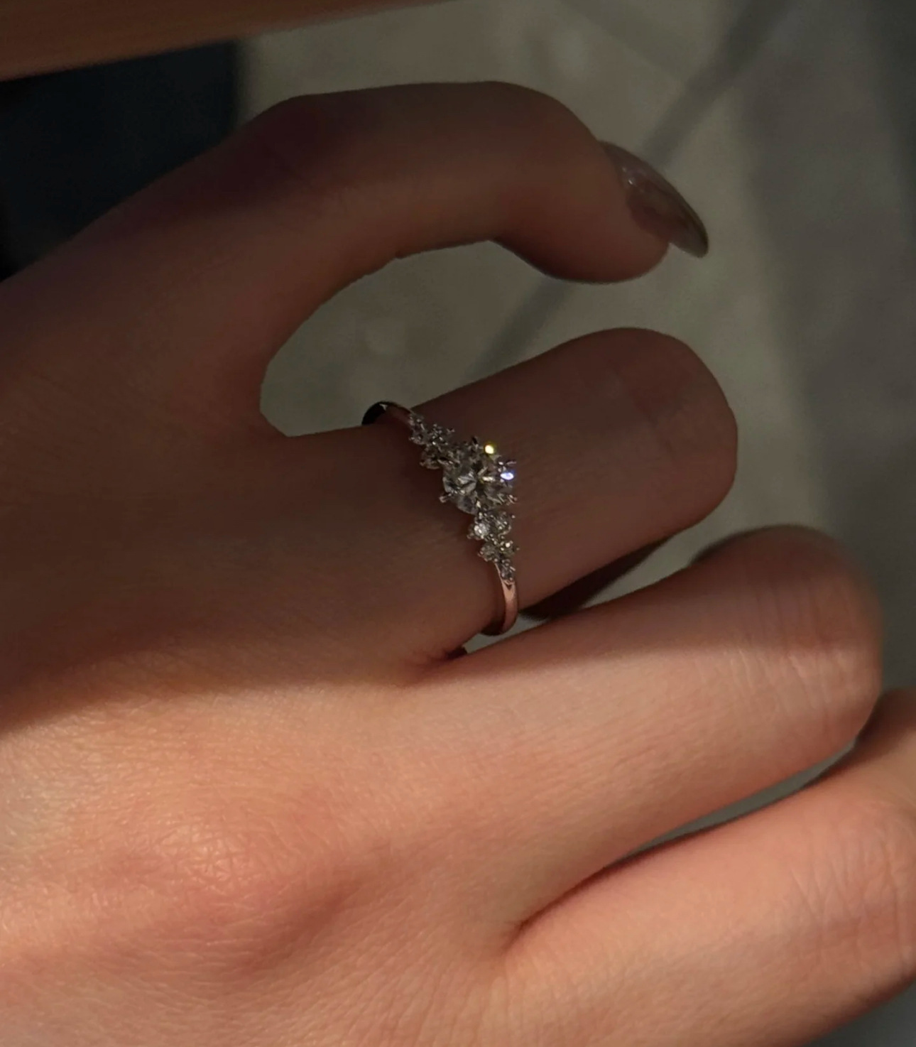 S925 sterling silver zircon ring, classic sparkling design