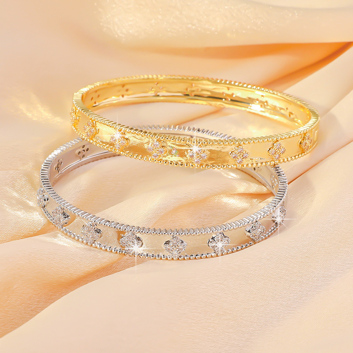Kaleidoskop-Armband Damen, Blüte, vollständig mit Strass