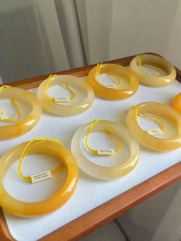Doğal Huanglong Jade bilezik, altın tel, yarı dağ yarı su
