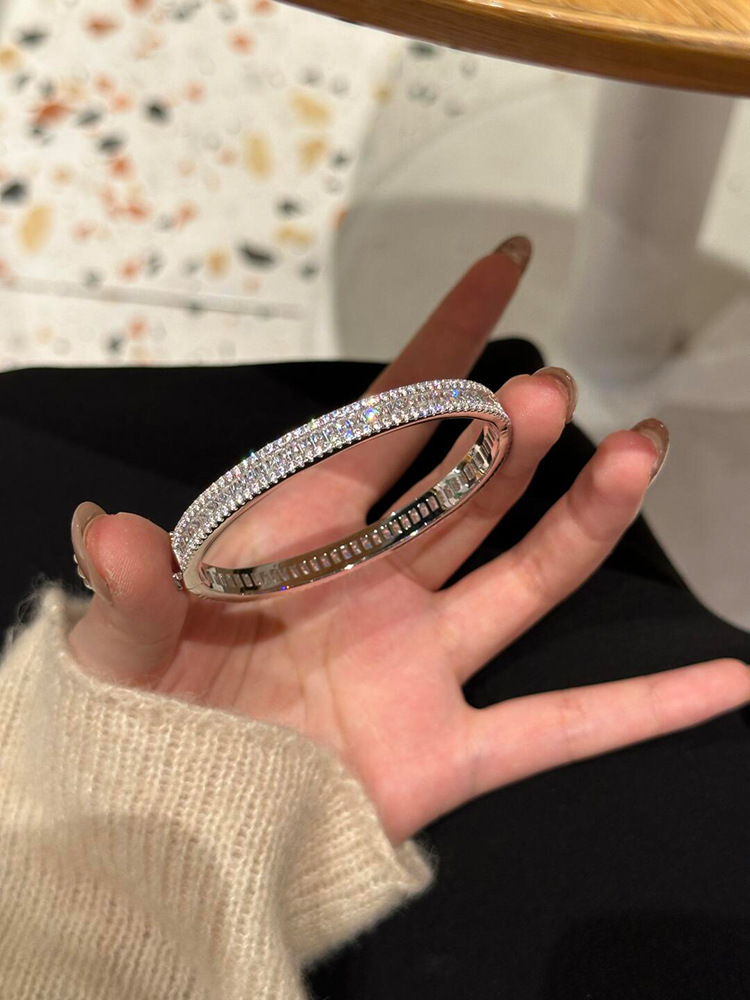 Französisch Retro-Stil Zirkon-Spangen-Armband leichte Luxus-Schmuck