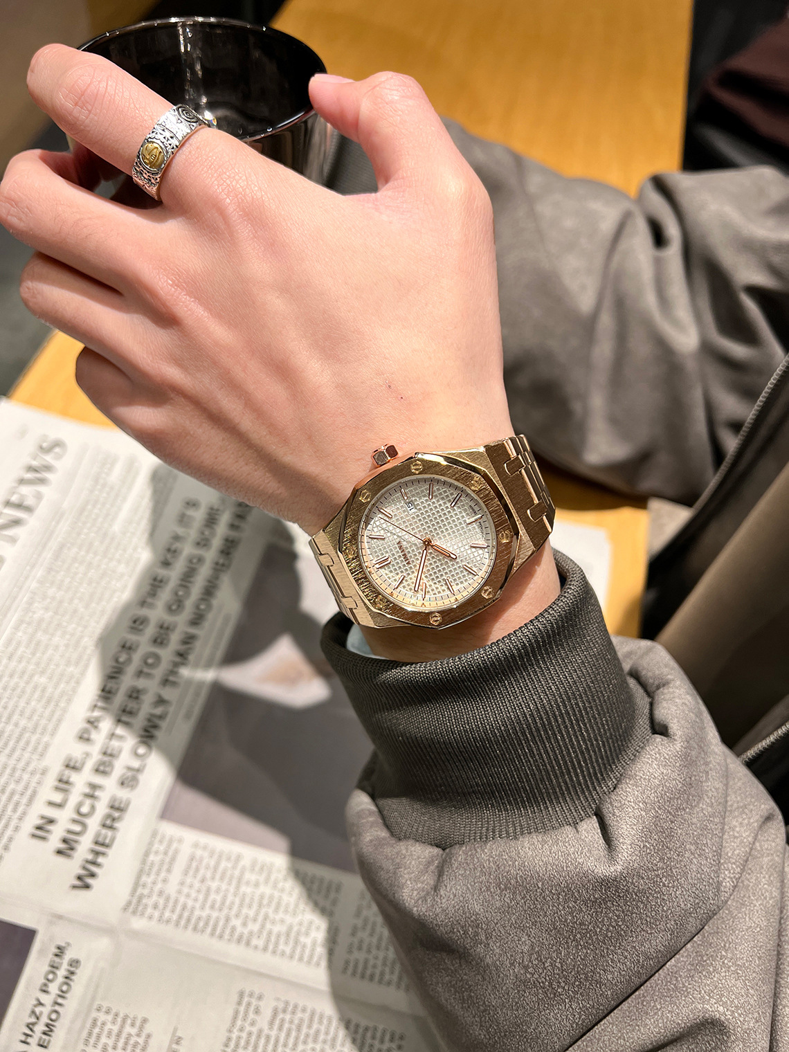 Royal Oak Quartz Men's Watch with Waterproof Steel Band