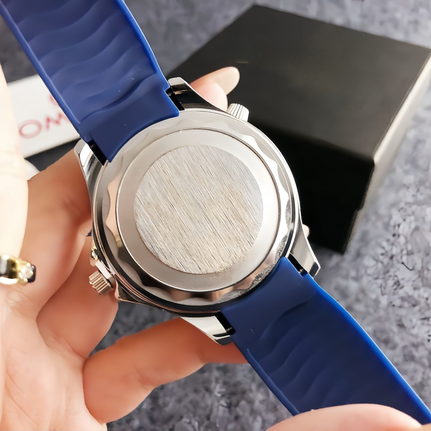 Men's waterproof quartz wristwatch, mesh band