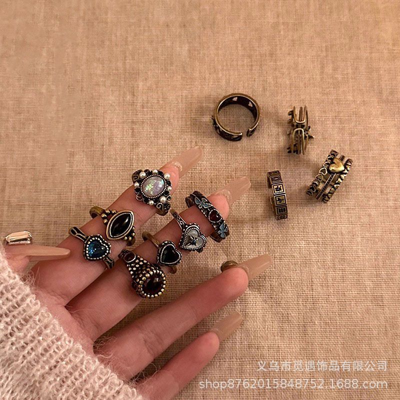 Vintage adjustable ring ethnic retro style