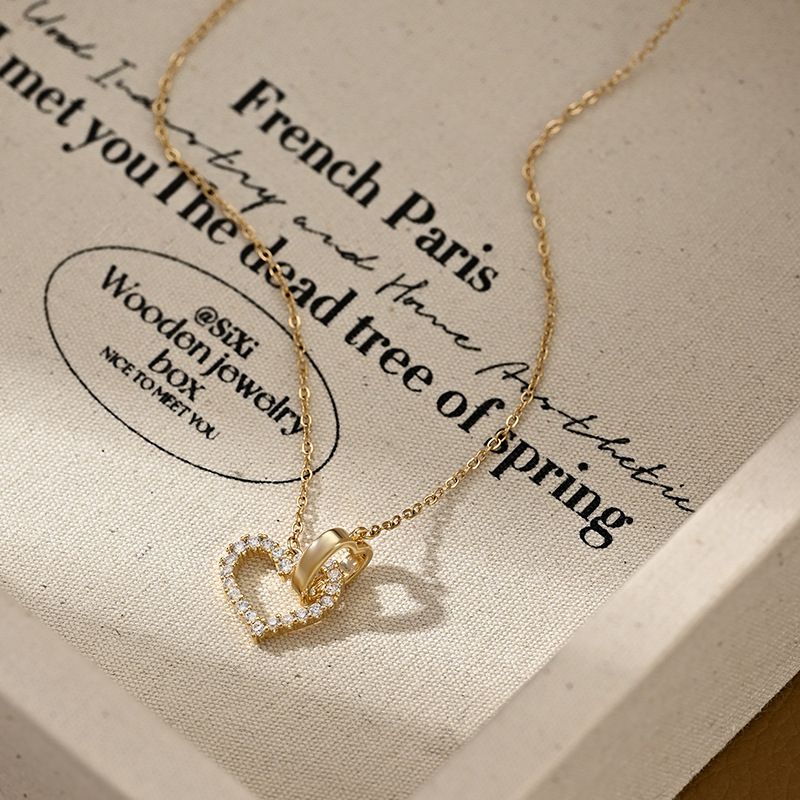 Gold-plated zircon necklace with heart cut pendant