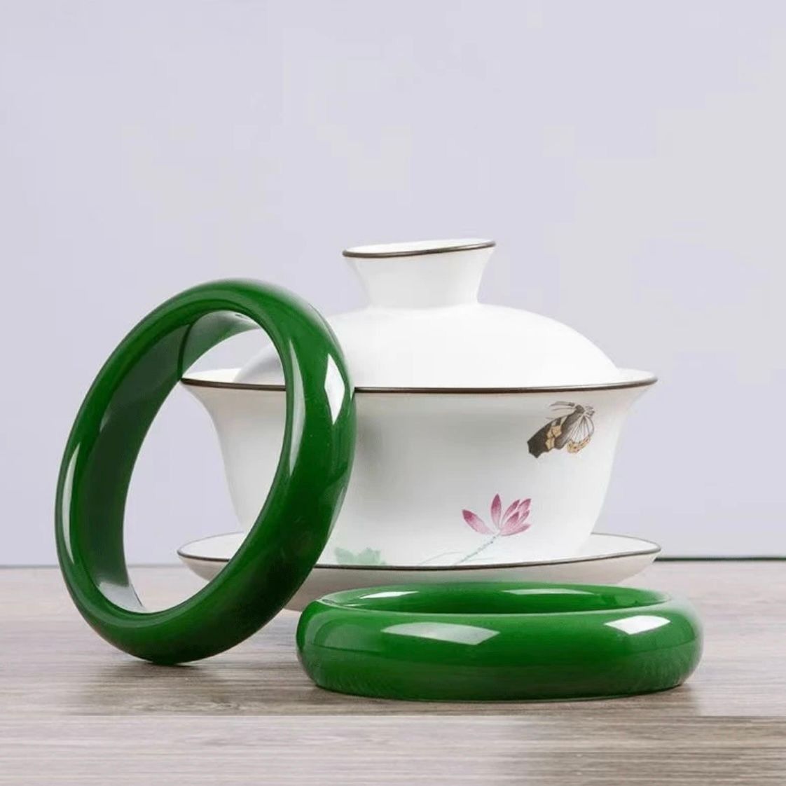 Rusya Hotian yeşil jade bilezik, imparator yeşili