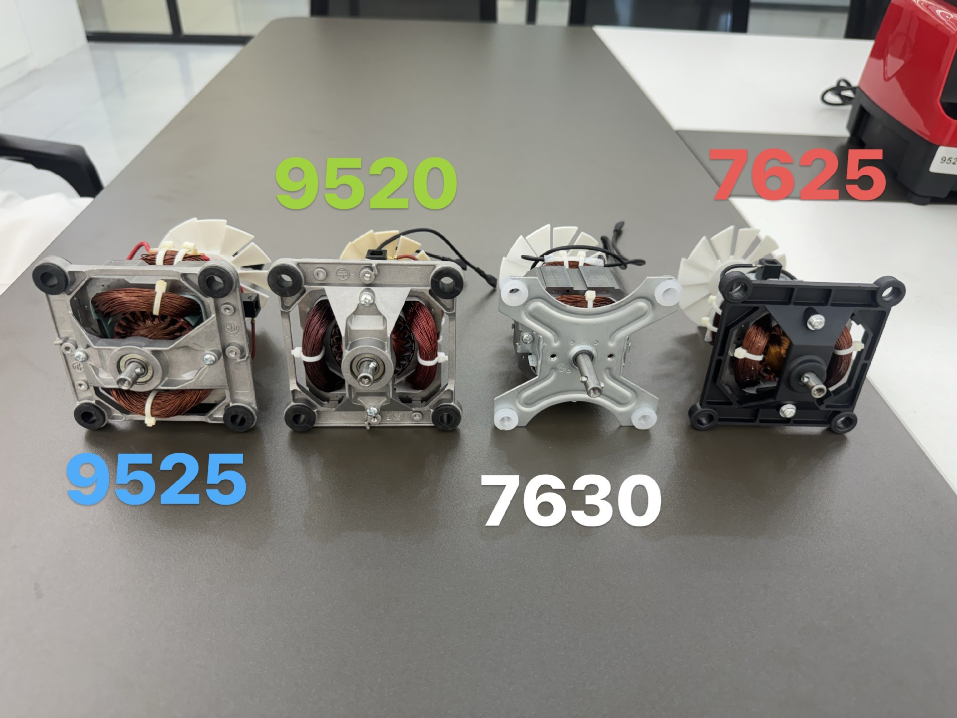Blender SC-1589, 5500W, çift bardak, meyve suyu ve smoothie