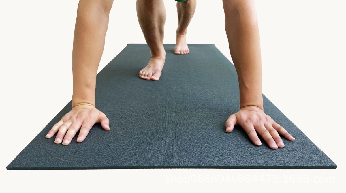 Yoga mat, waterproof, non-slip, extended