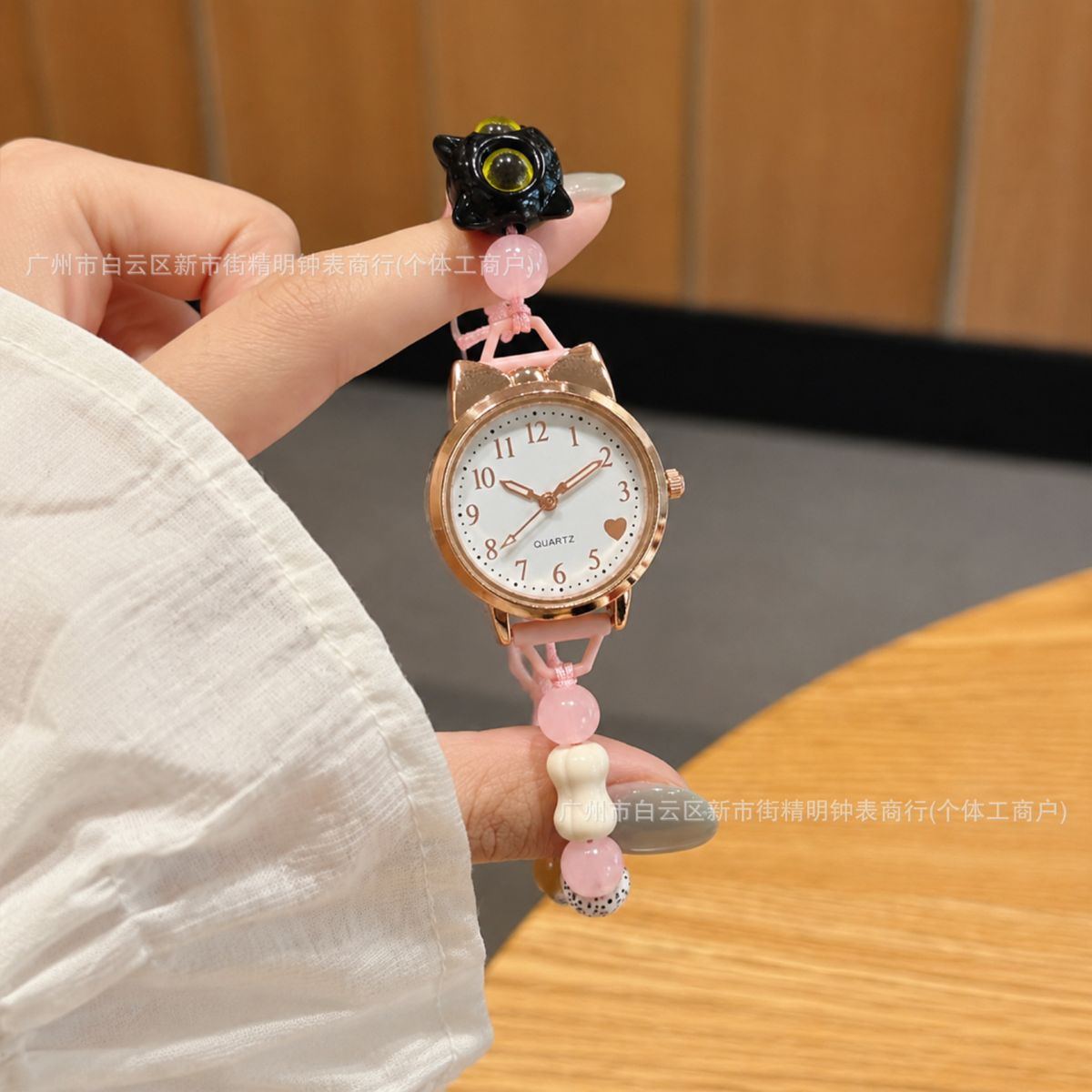 Damen-Armbanduhr mit Katzenmotiv, Quarz