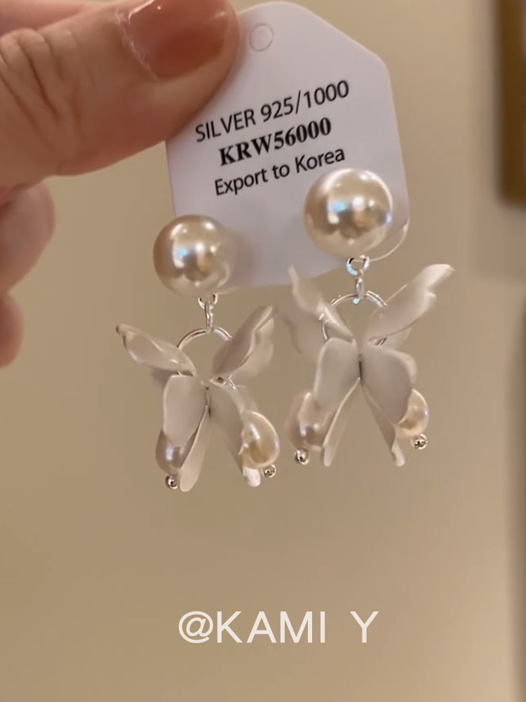 Blüten-Ohrringe, elegant und vielseitig kombinierbar