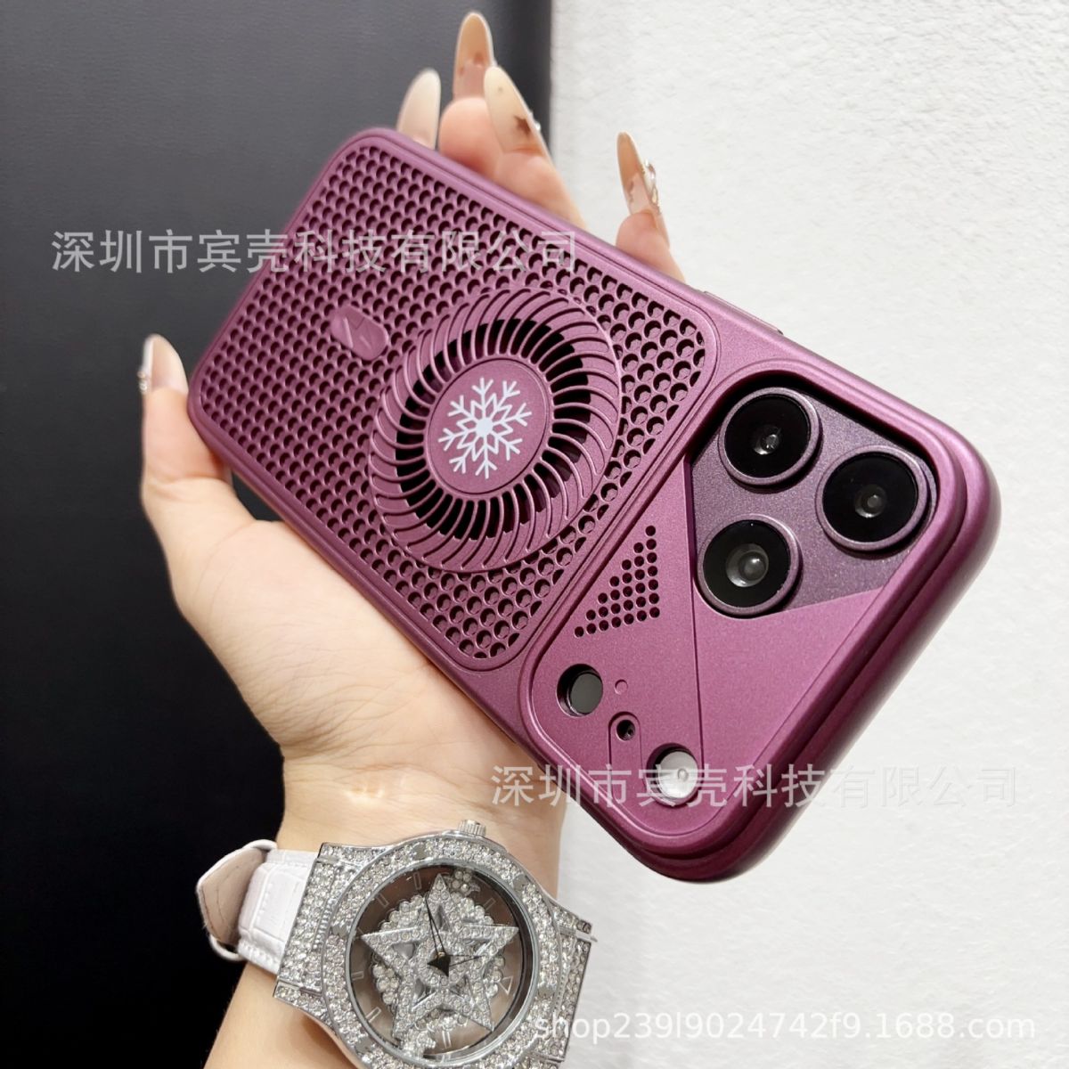 iPhone 17 Pro Max case, honeycomb cooling, mesh pattern, soft touch