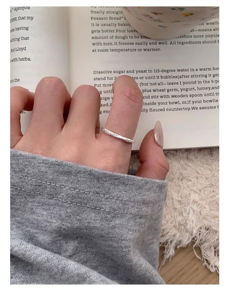 Geometric Möbius ring for women, open adjustable, luxury style