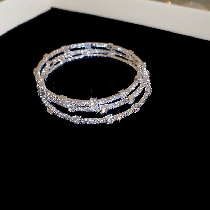 Artificial pearl multilayer rhinestone stretch bracelet