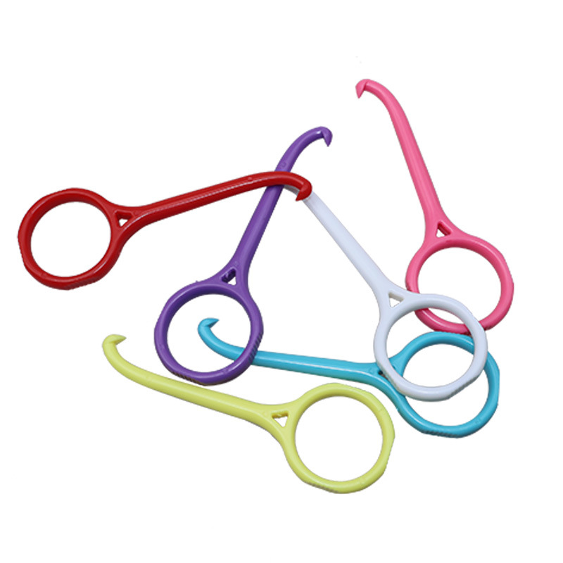Orthodontic aligner removal hook tool