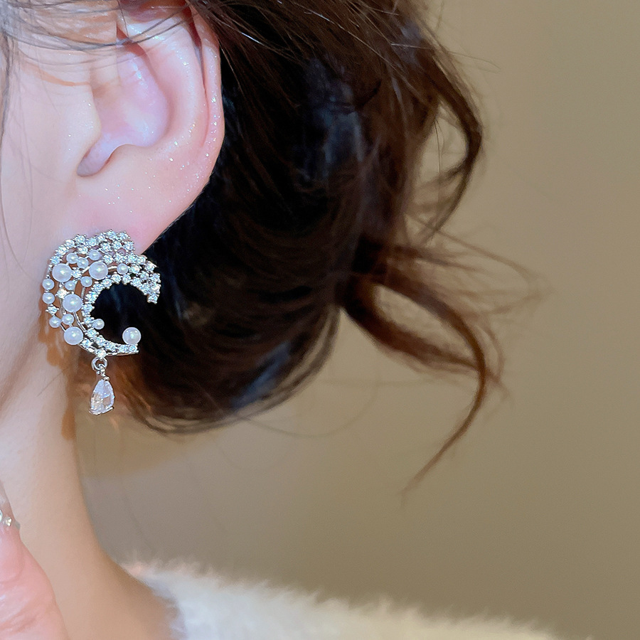 Zircon geometric pearl stud earrings, French style