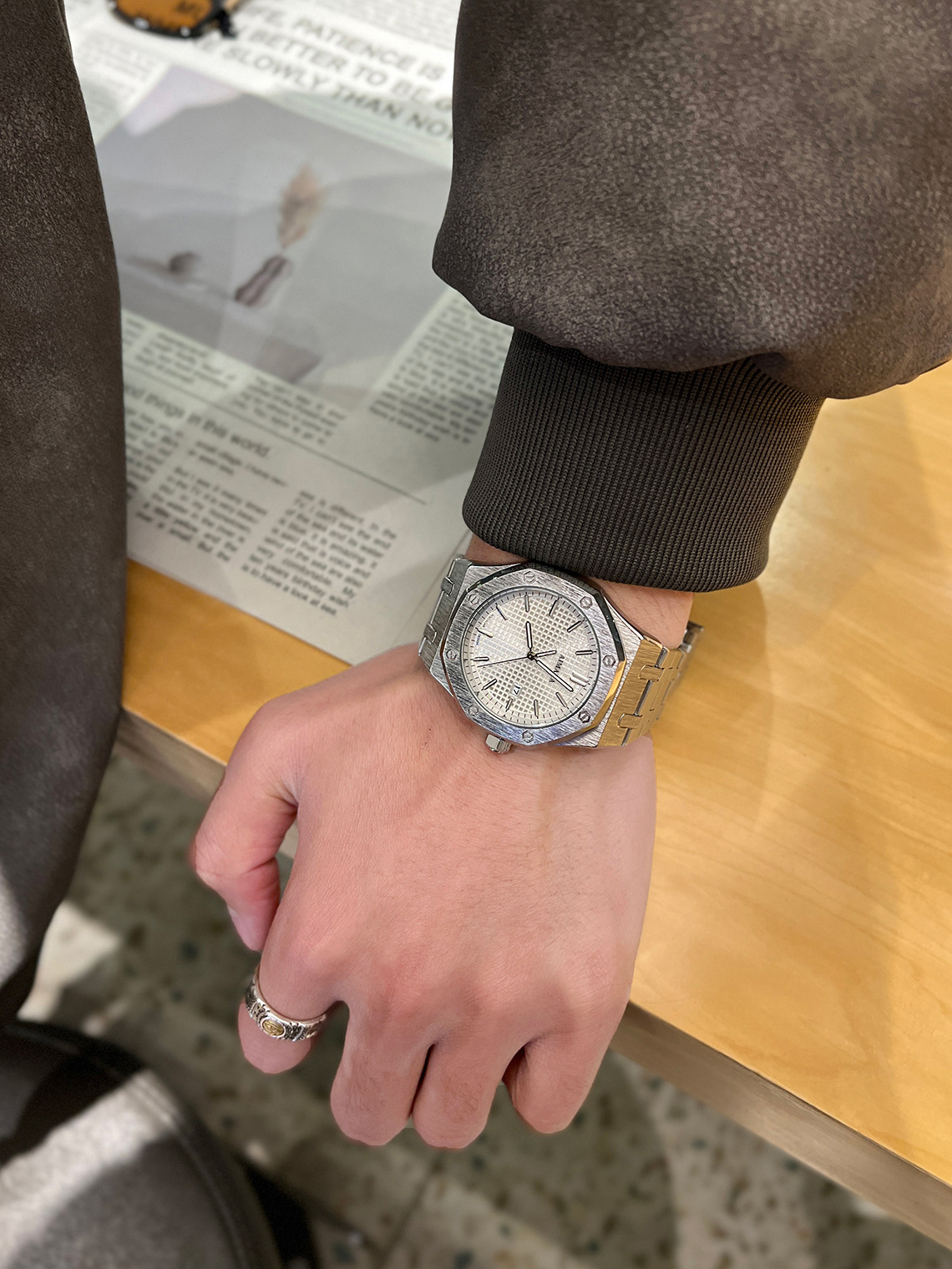 Royal Oak Quartz Men's Watch with Waterproof Steel Band