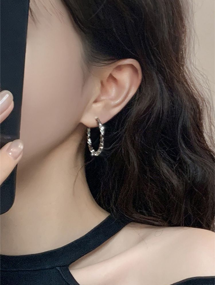 S925 gümüş minimalist halka küpe, iğne modeli, nişe tasarım