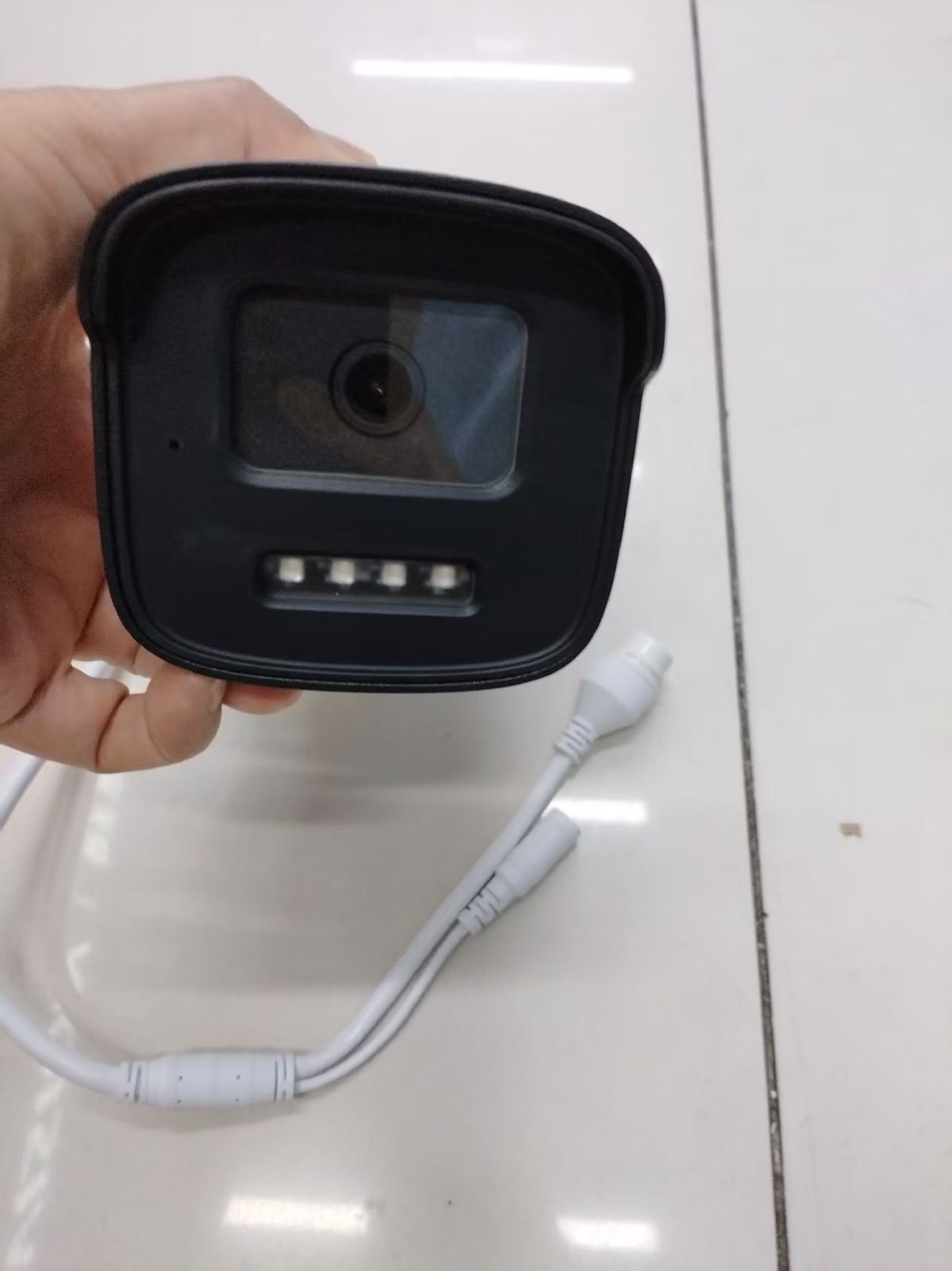 Hikvision 4-Kanal POE DVR-System 2MP englische internationale Version
