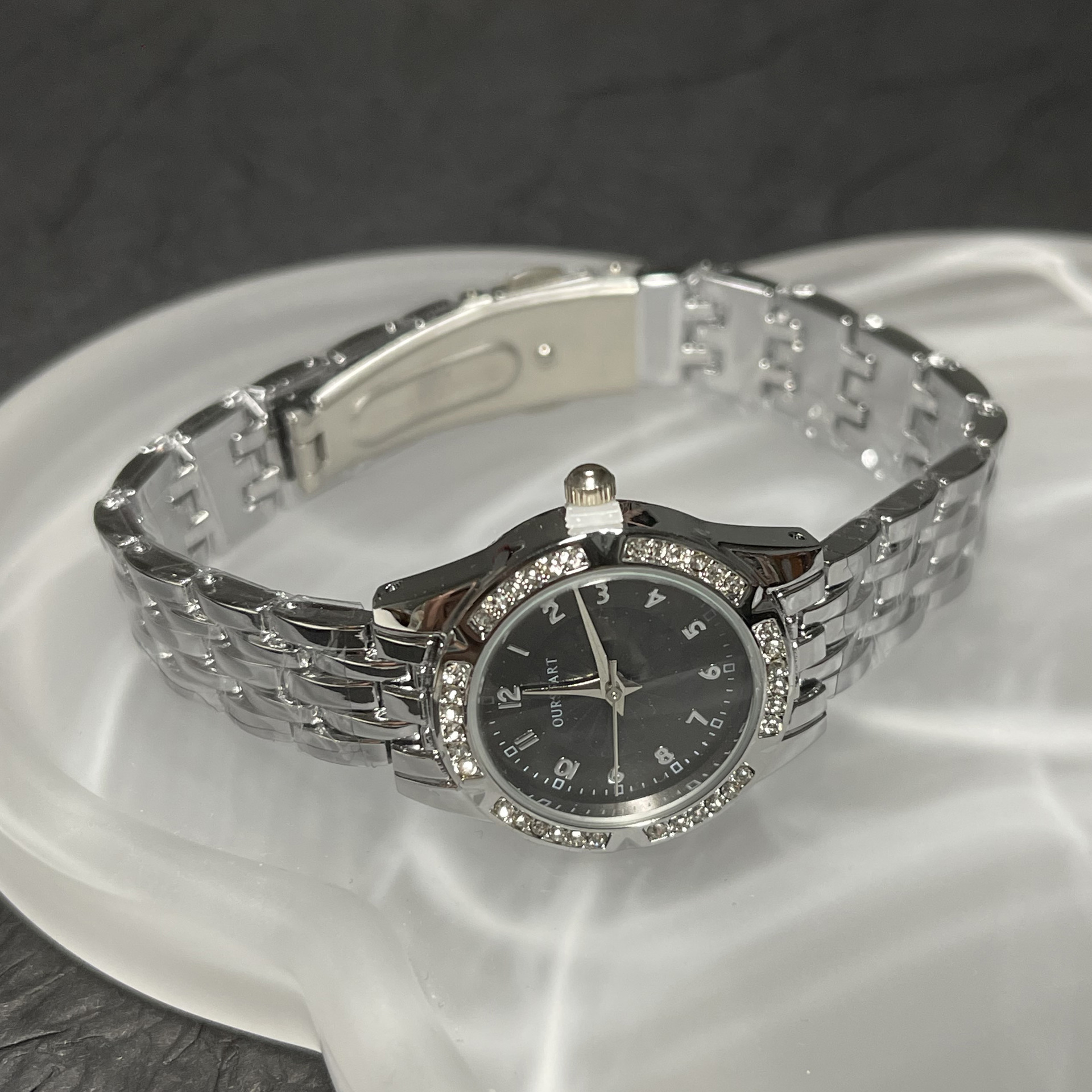 Damen-Quarzuhr, Stahlband, Strass-Zifferblatt