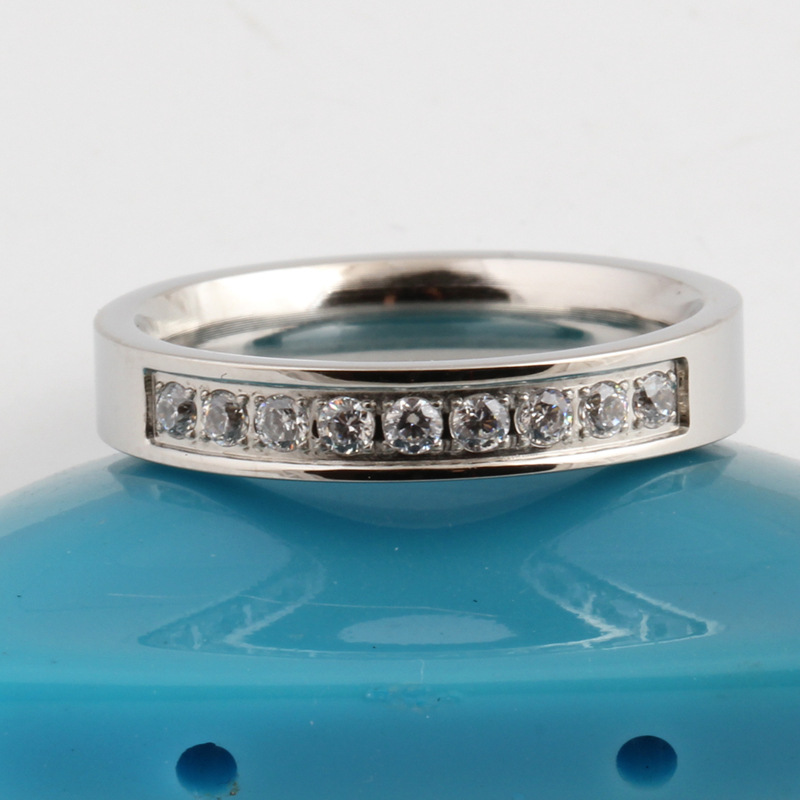 4mm zirkon paslanmaz çelik yüzük, minimalist stil