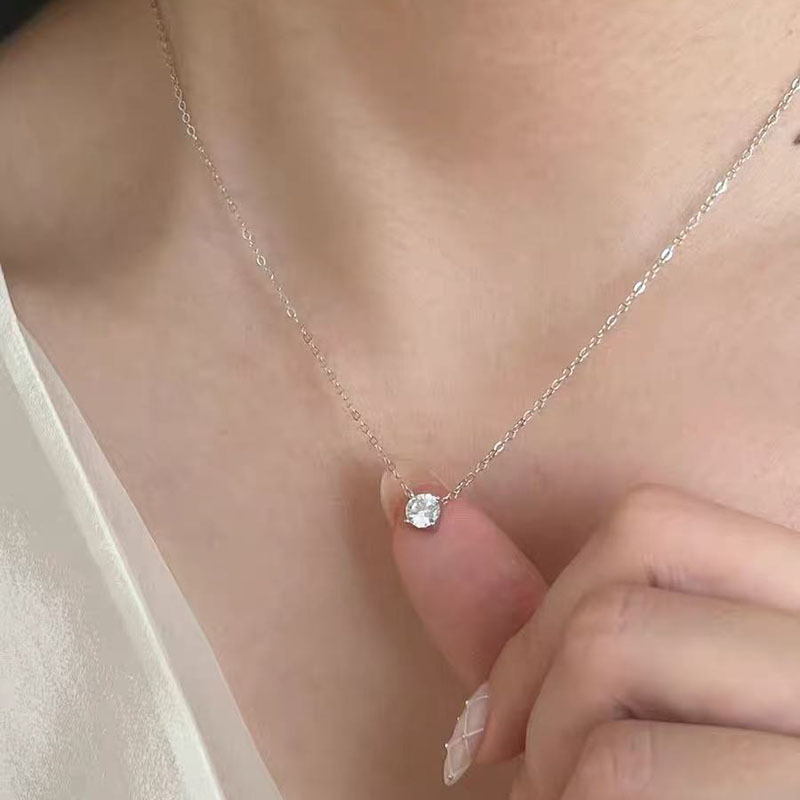 S925 sterling silver zircon necklace with shimmering sparkle