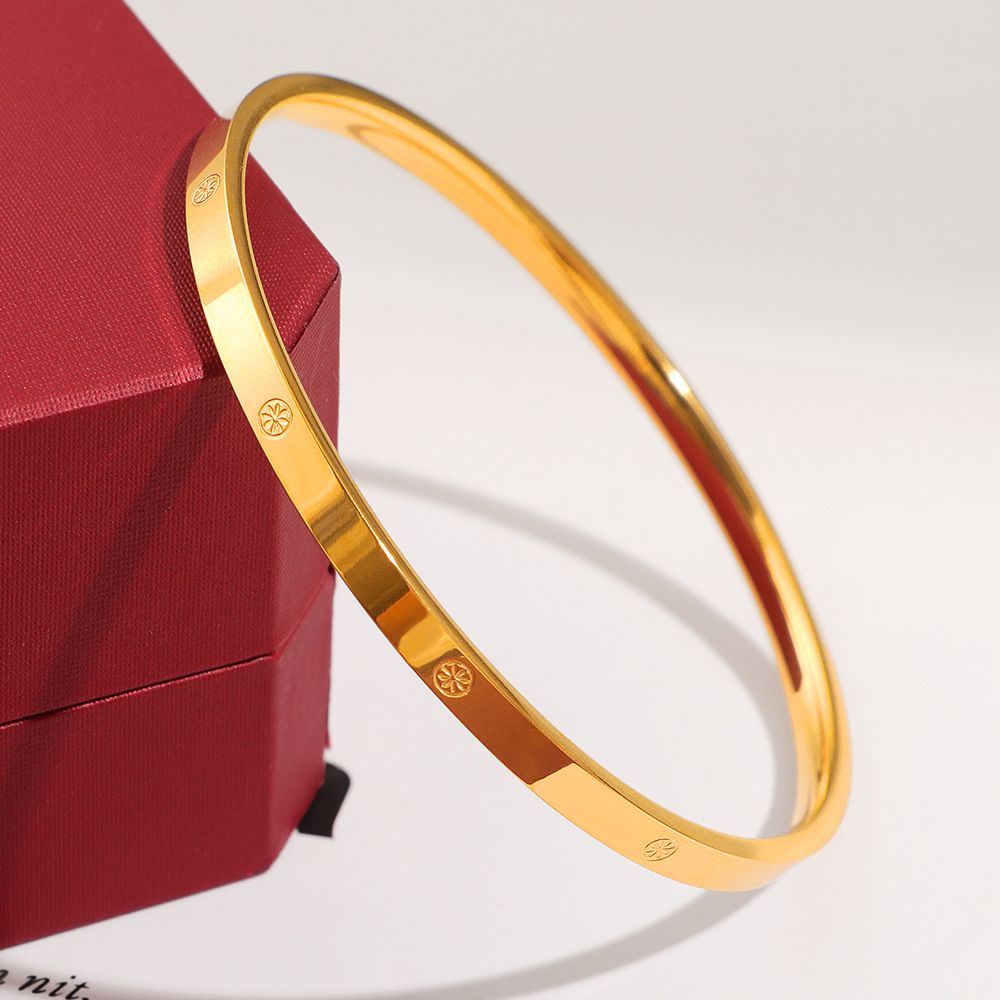 Titanium steel bracelet, 18K gold plated, checked pattern