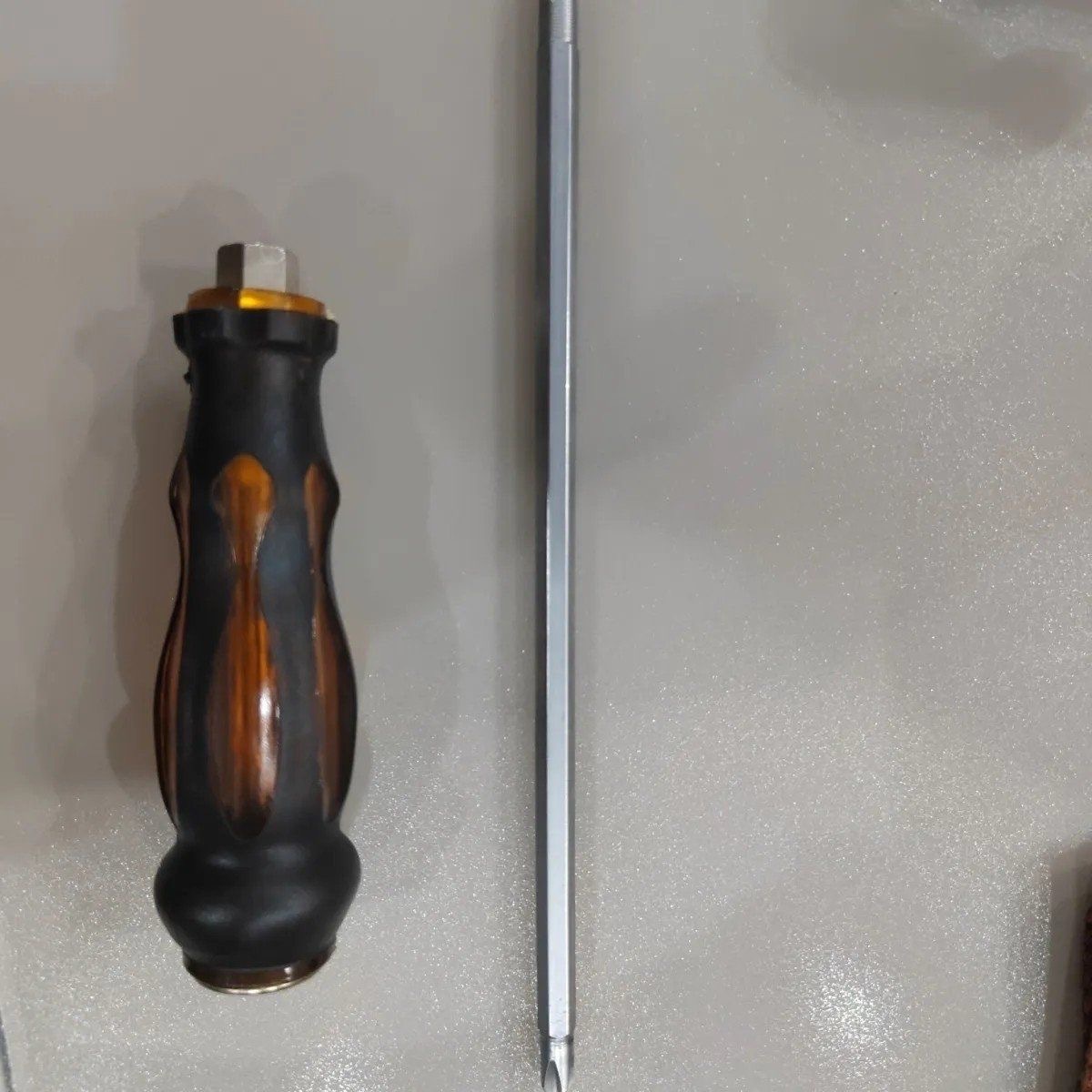 Super hard dual-purpose screwdriver, magnetic, Phillips head