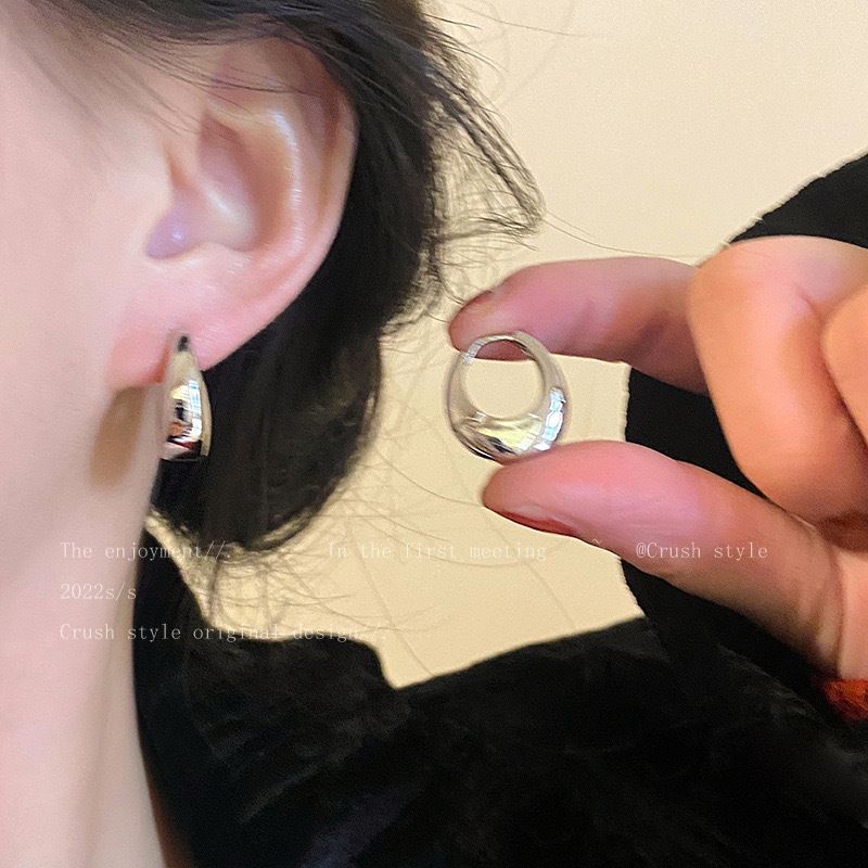 S925 silver pearl stud earrings for women, lightweight luxury