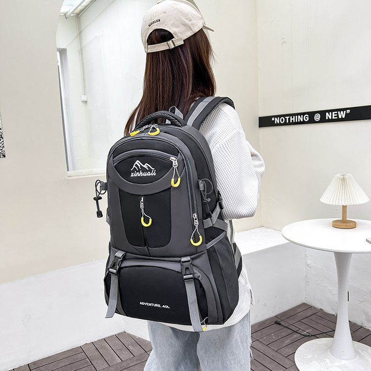 Large capacity mountaineering backpack waterproof travel bag