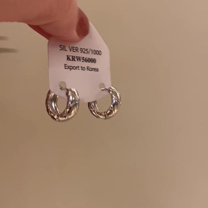 Korean diamond pattern circle earrings, minimalist style
