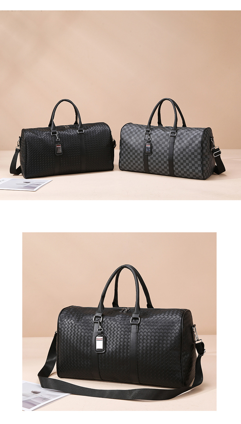 Sports bag with dry-wet compartments, large capacity