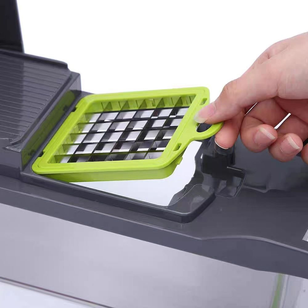 Multifunctional vegetable chopper and shredder