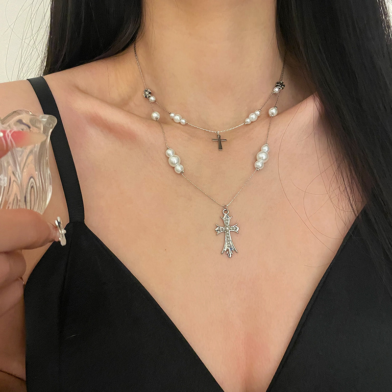 Pearl necklace with detachable chain, stackable design, high quality