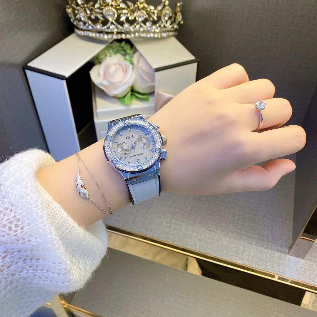 Women's wristwatch, Morandi gray, silicone band, minimalist design