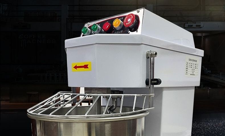 Automatic double-action vertical dough mixer, commercial
