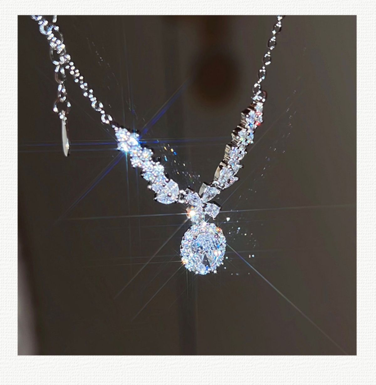Perlenkette mit Schmetterlingsanhänger, Titan-Edelstahl, für Damen