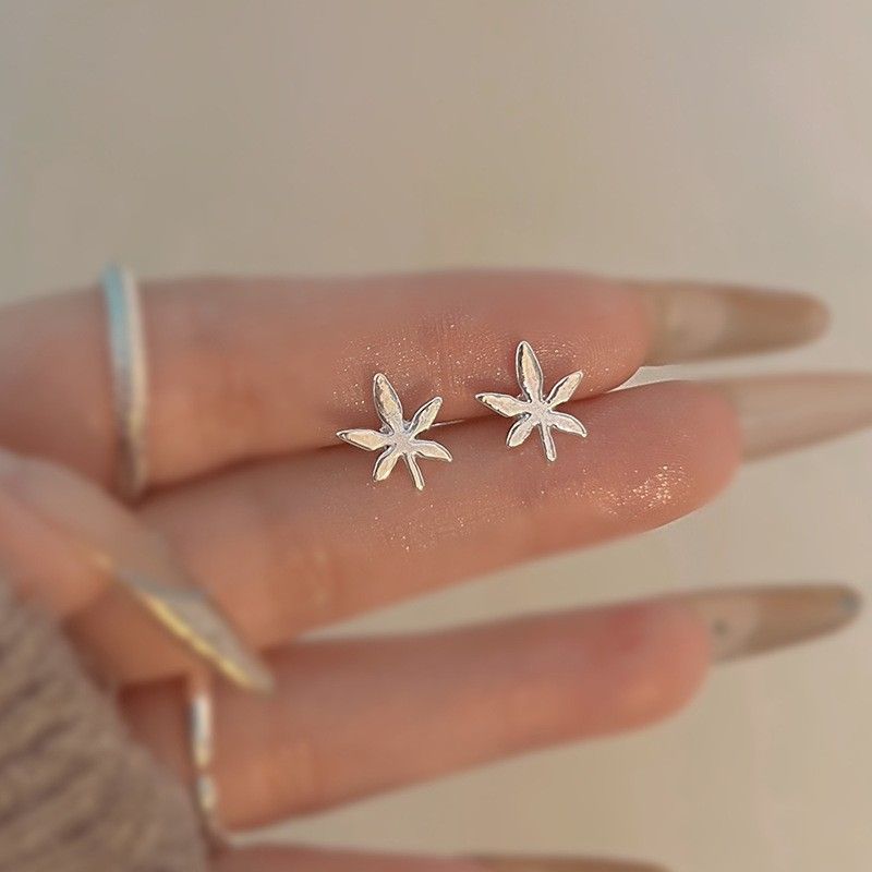 S925 Sterling Silver Stud Earrings Korean Style Mini Heart Design