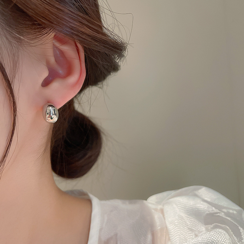 Gold-plated silver bead stud earrings, metal style